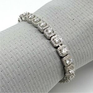 925 Silver, 11.5CTW Ice Cube Moissanite Bracelet - 8.5